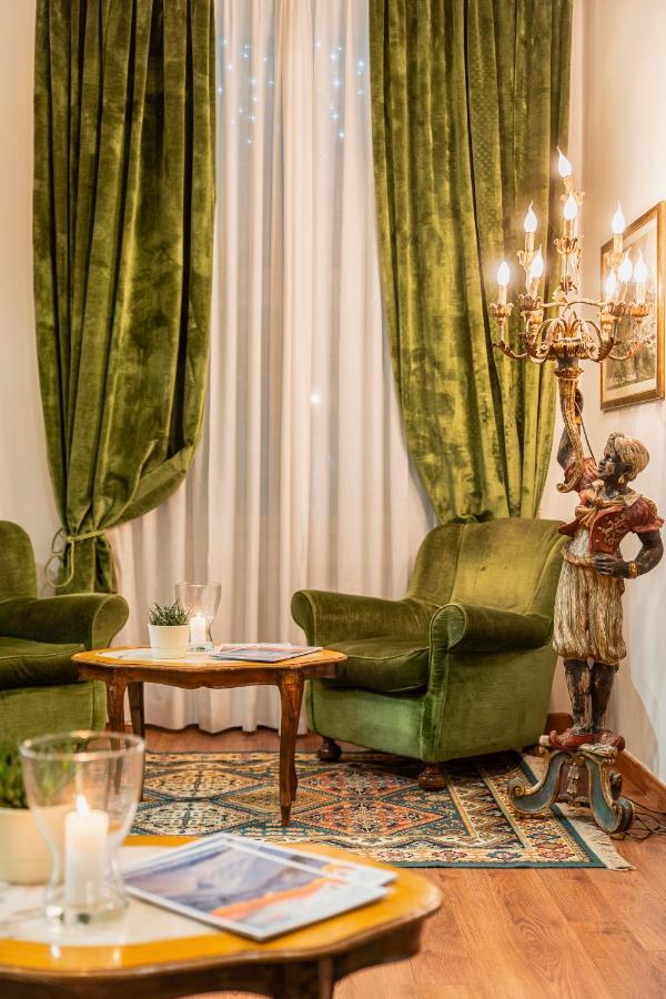 Marcora & Hotel 3*